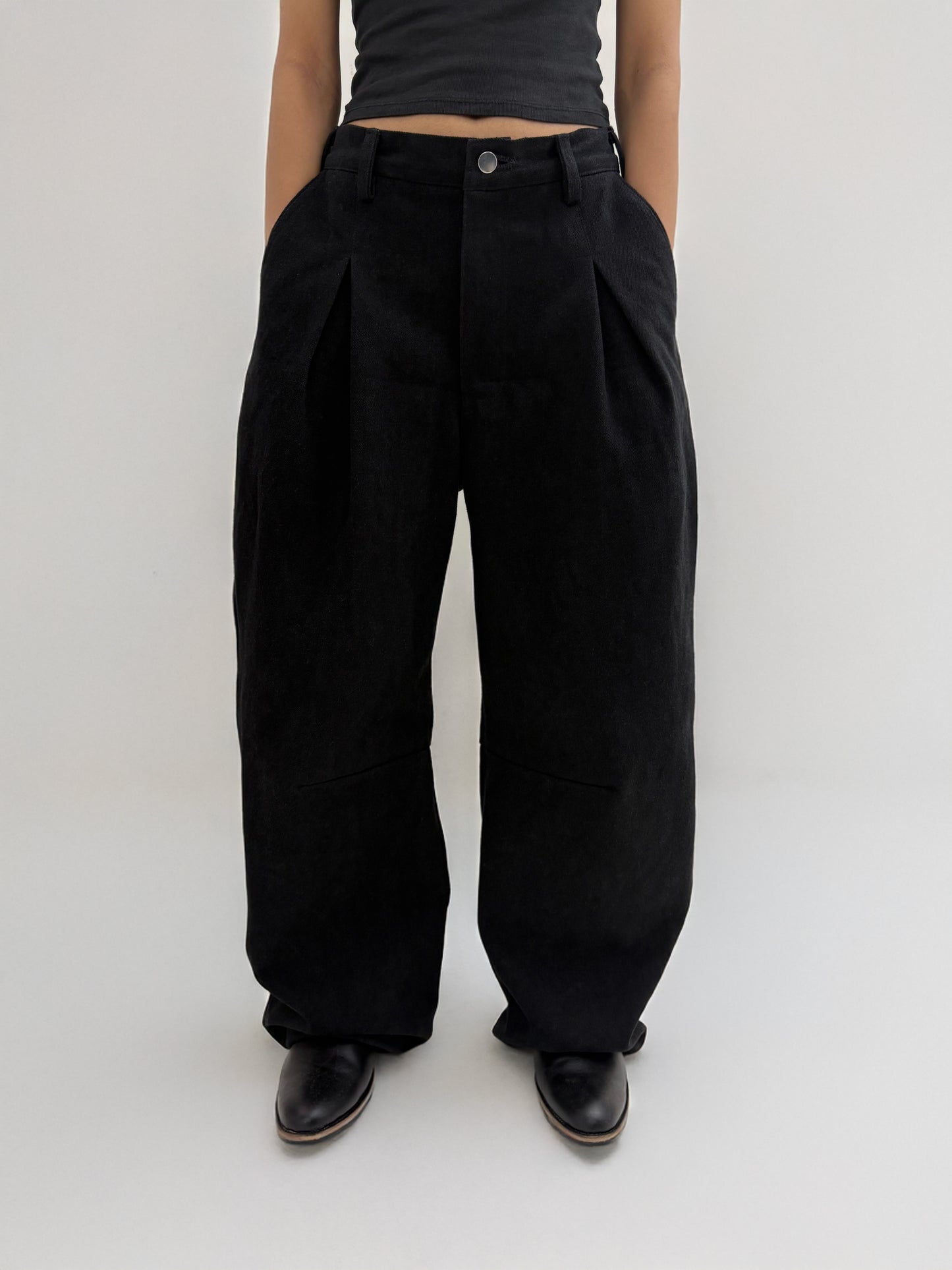 DARTED DENIM PANTS [EVEN]